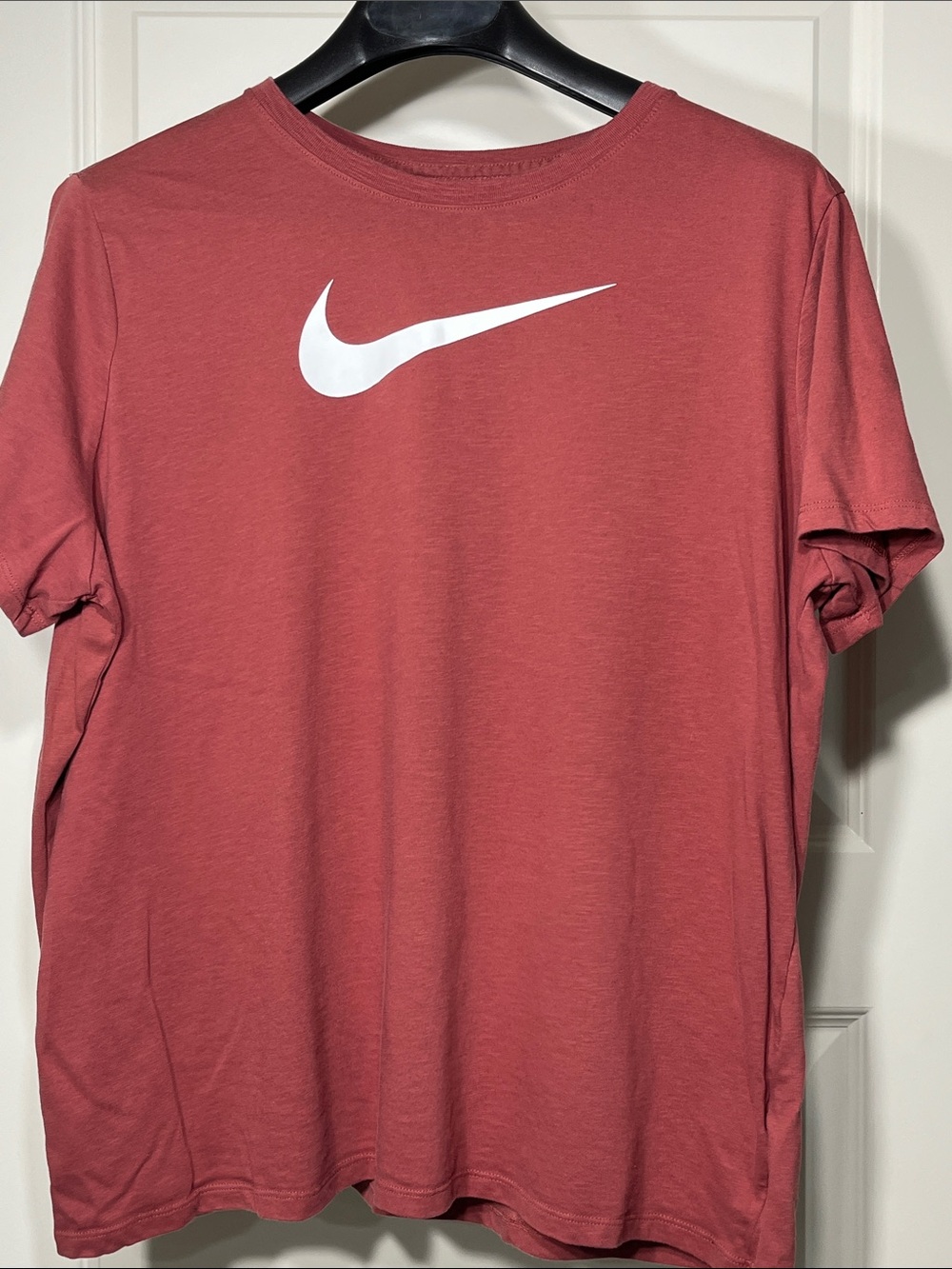Nike Dri-FIT The Nike Tee XXL Red Athletic T-Shirt Big Swoosh Graphic